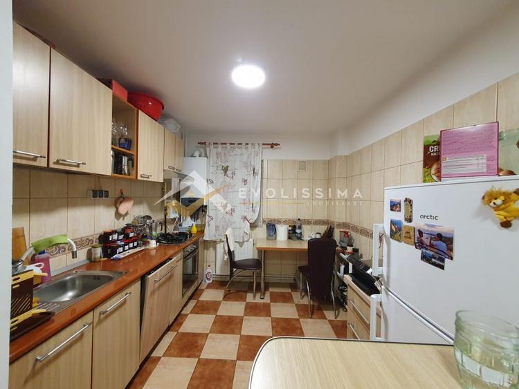 Apartament cu 2 camere decomandat în Astra