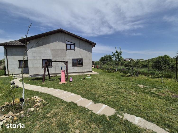 Mihailesti, vanzare vila P+M, 258mp, teren 912mp. - 5