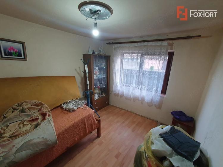 Casă cu 6 camere cu Teren 1200 Mp în Central