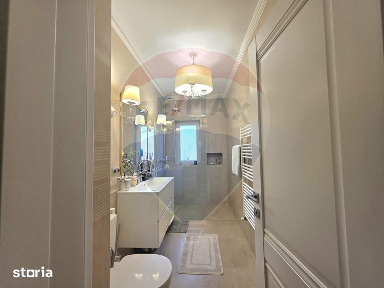 Apartament cu 4 camere în Remetea