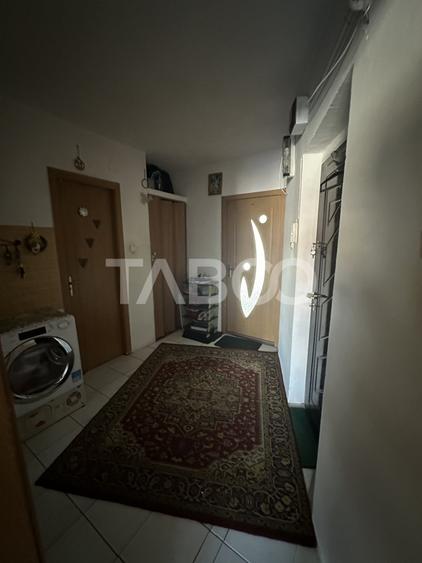 Apartament cu 2 camere decomandat, mobilat în Ștrand