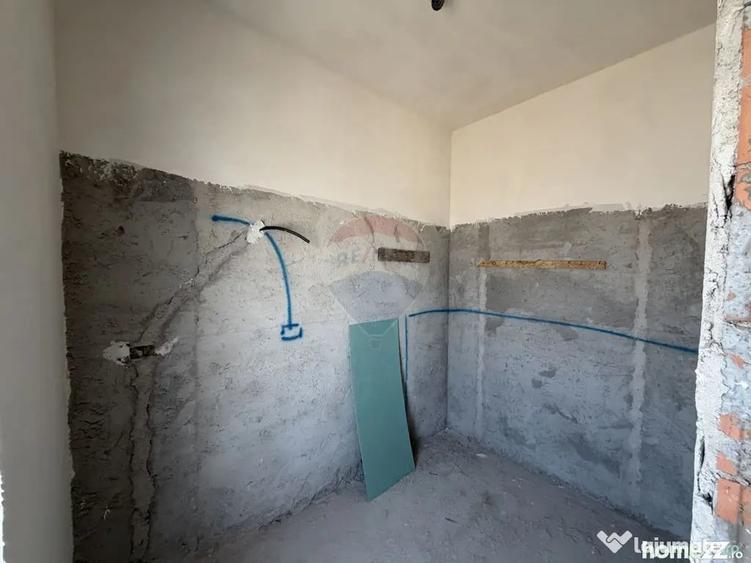 Casă cu 4 camere cu Teren 470 Mp în Câmpineanca