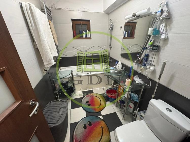 Apartament cu 3 camere semidecomandat, mobilat în Calea Severinului