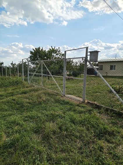 Casă cu Teren 3500 Mp în Central