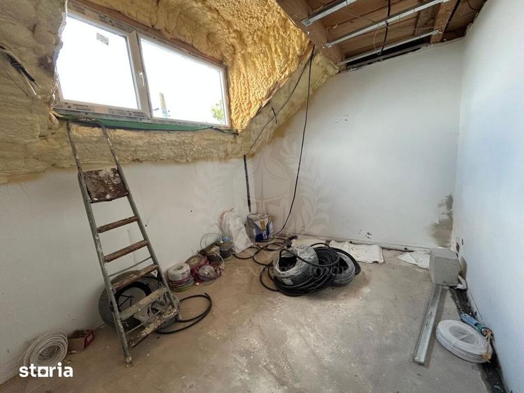 Casă cu 6 camere cu Teren 467 Mp în Crevedia