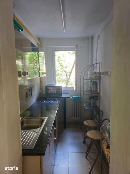 Apartament cu 2 camere în Tei
