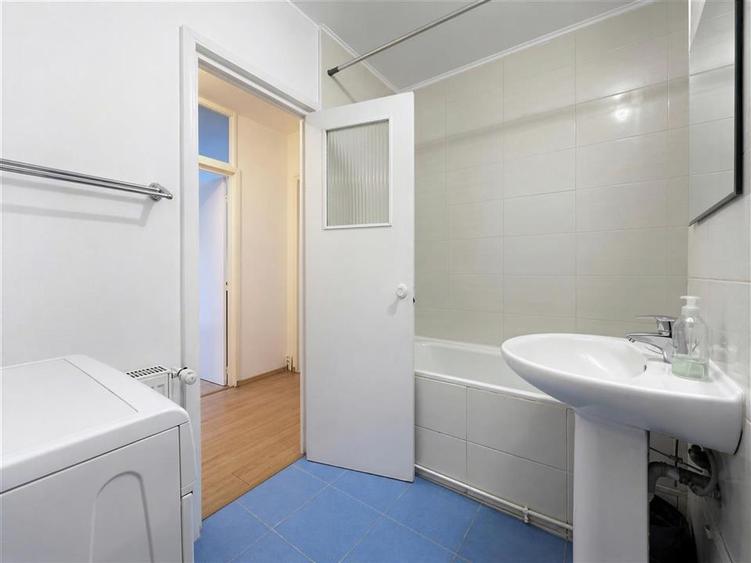 Apartament cu 2 camere decomandat, mobilat în Județean