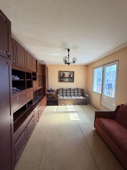 Apartament cu 2 camere decomandat în Exterior Vest