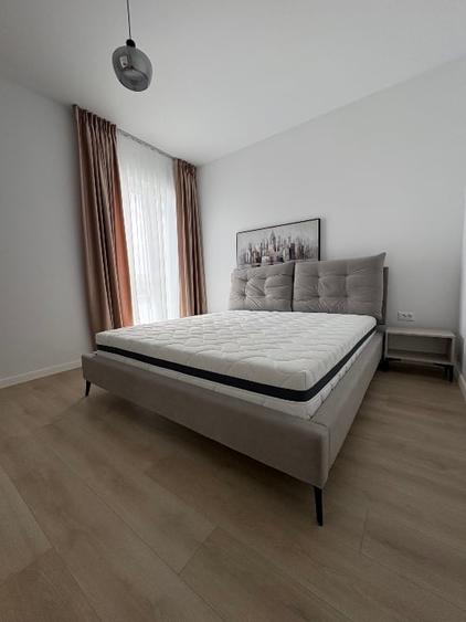 Apartament cu 2 camere semidecomandat, mobilat în Torontalului