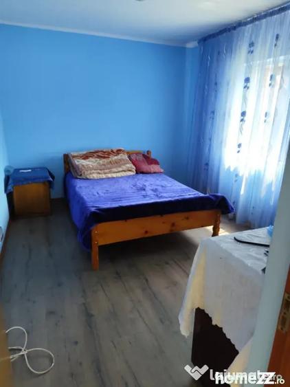 Casă cu 5 camere cu Teren 800 Mp în Central