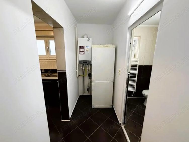 Apartament cu 3 camere decomandat în Nicolae Titulescu