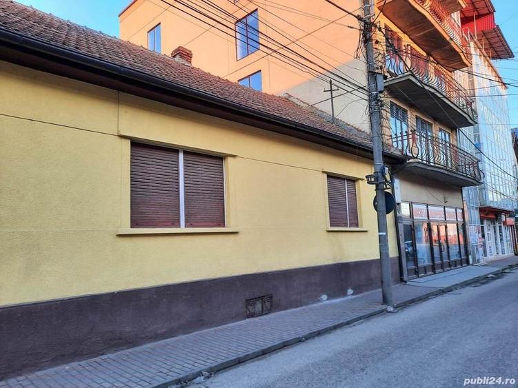 Casă cu 4 camere în Lugoj
