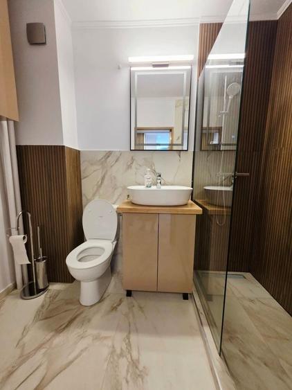 Apartament cu 2 camere decomandat în Decebal