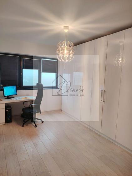 Apartament cu 4 camere decomandat, mobilat în Băneasa
