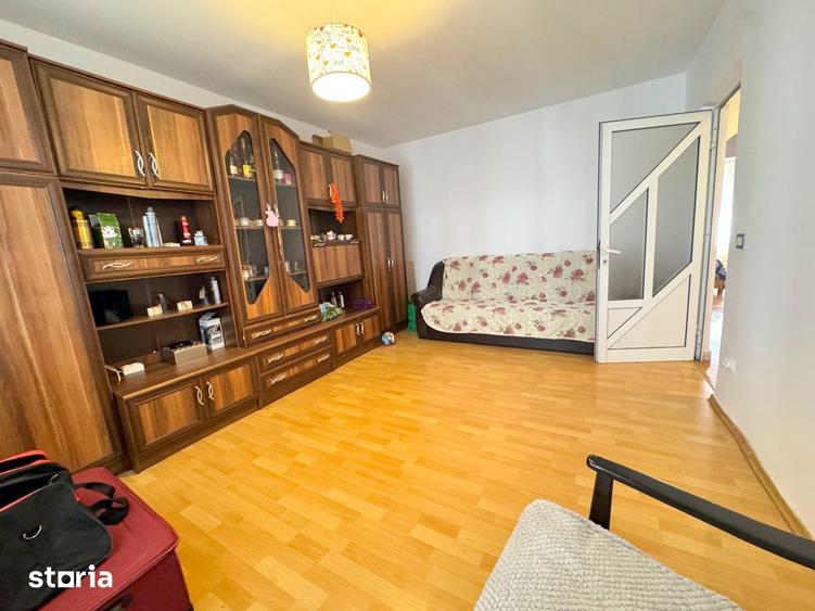Apartament cu 3 camere decomandat în Bistrița Lac