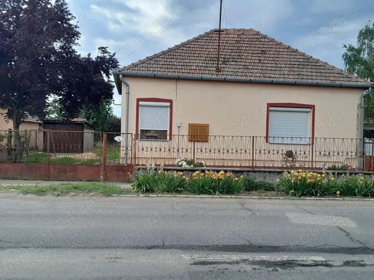 Casă cu 3 camere în Central