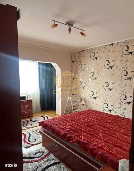Apartament cu 3 camere, mobilat în Central
