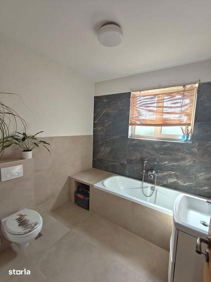 Apartament cu 3 camere în Mărăști