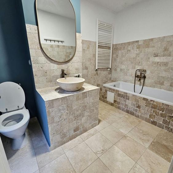 Apartament cu 4 camere decomandat în Central