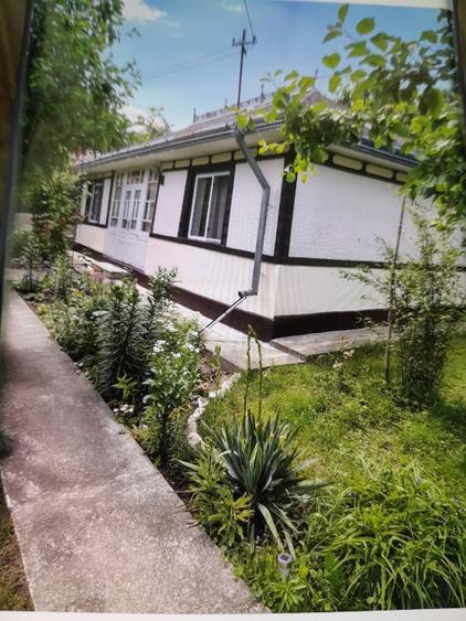 Casa de vânzare  - 1