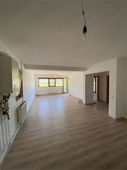 Apartament cu 3 camere în Chișoda