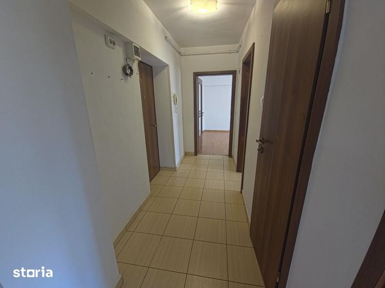 Tomis II apartament 2 camere decomandat gol centrala gaze - 13