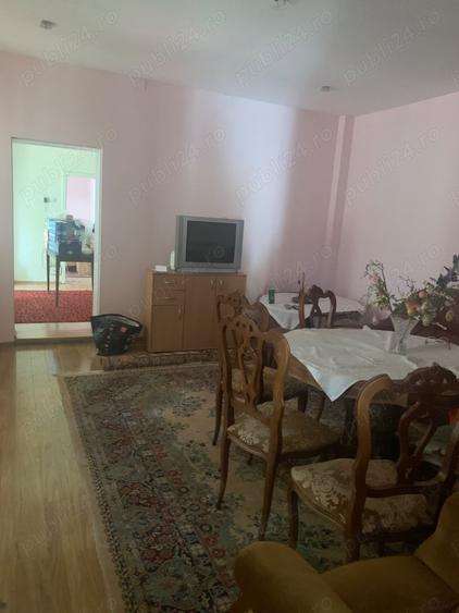 Casă cu 6 camere cu Teren 1500 Mp în Aradul Nou