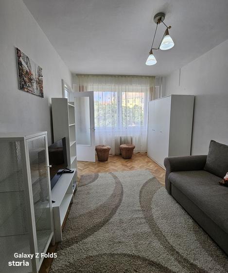 Garsonieră decomandată în Dacia