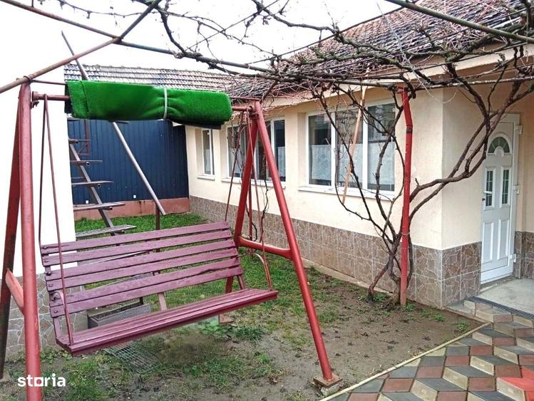 Casa de vanzare in Sagu - 4