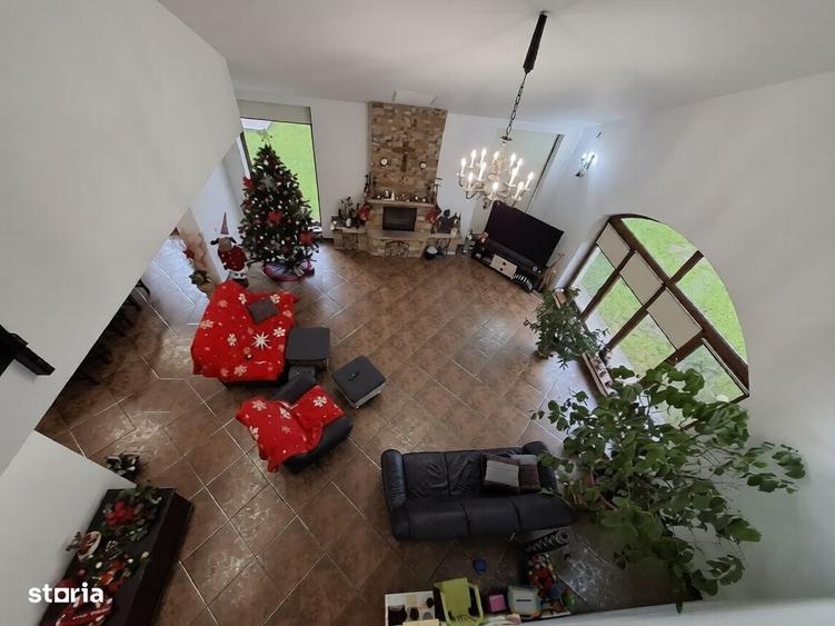 Casă cu 4 camere în Hideaga
