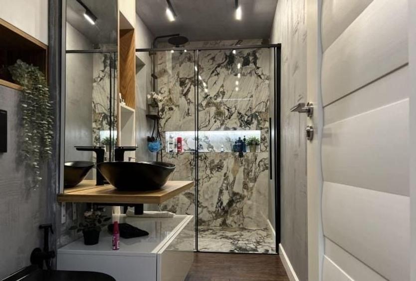 Apartament cu 2 camere decomandat, mobilat în Splaiul Unirii