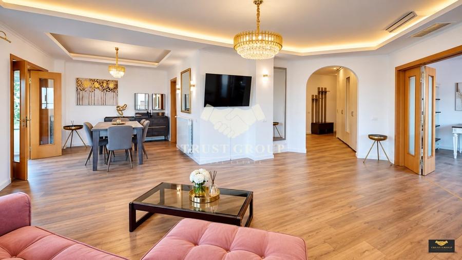 Apartament cu 4 camere decomandat, mobilat în Aviatorilor