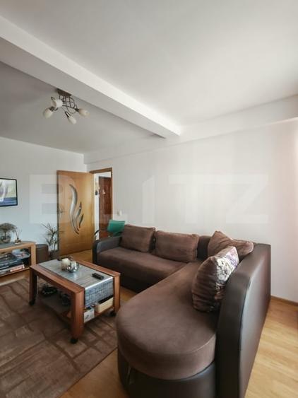 Apartament cu 2 camere semidecomandat, mobilat în Nord-Vest — fotografia 3