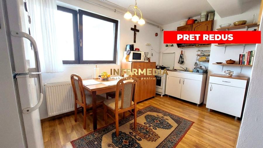 Apartament cu 2 camere decomandat, mobilat în Cetate