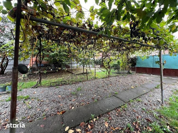 Casă cu 2 camere cu Teren 415 Mp în Decebal