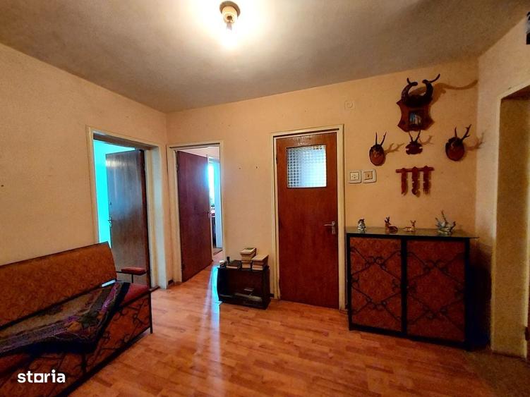 Apartament cu 3 camere decomandat, mobilat în Titu Maiorescu