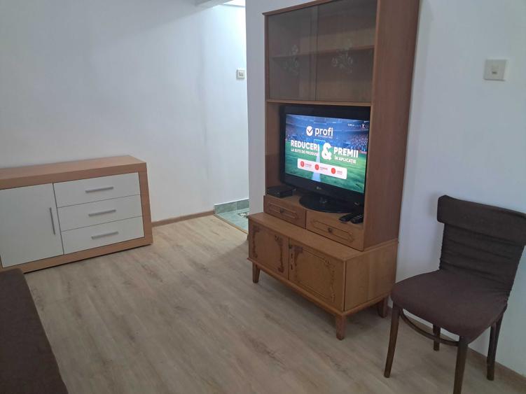 Garsonieră semidecomandată în Central