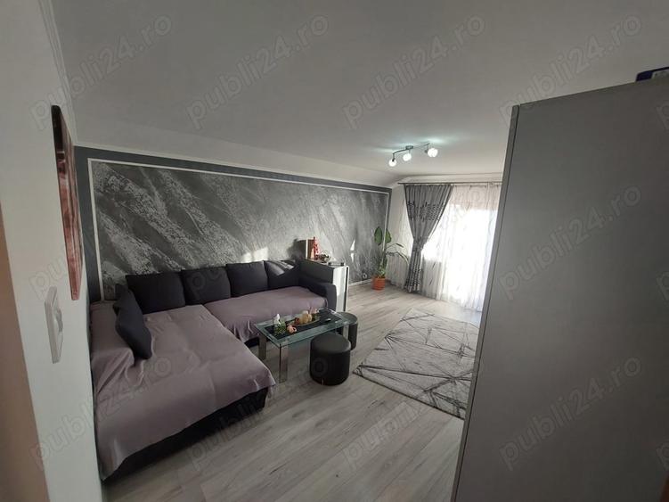 Casă cu 7 camere cu Teren 300 Mp în Năvodari