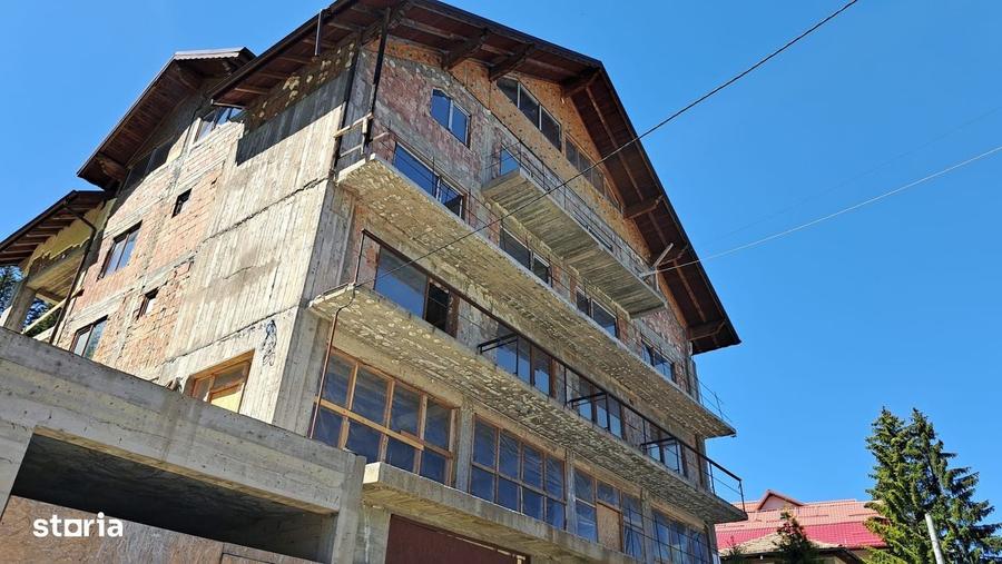 Casă cu 4 camere cu Canalizare în Central