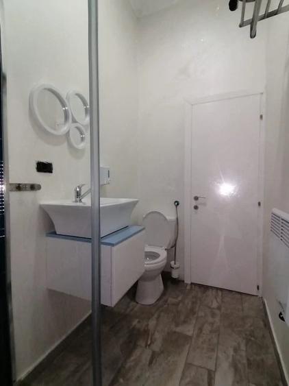 Apartament cu 3 camere decomandat în Răcădău