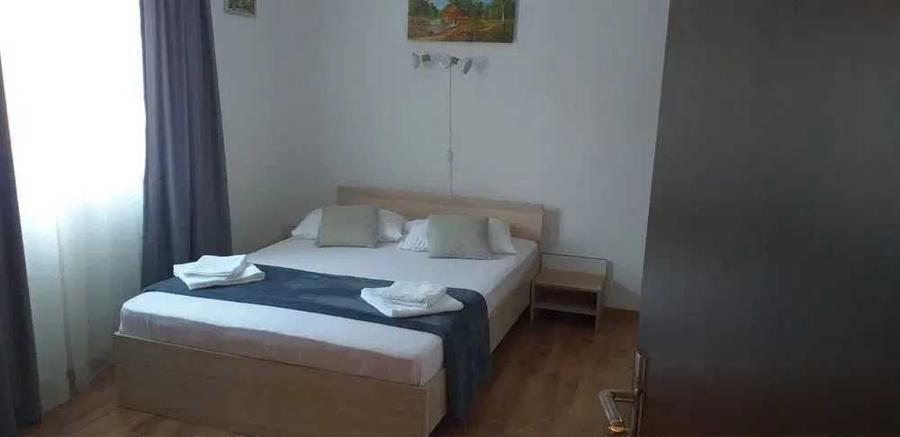 Casă cu 3 camere în Central