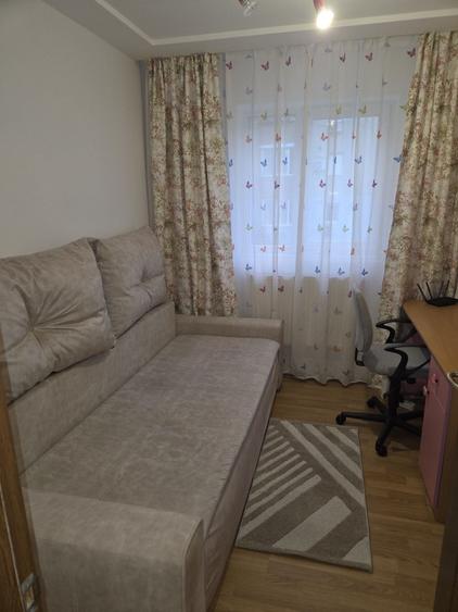 Apartament cu 2 camere semidecomandat în Exterior Vest
