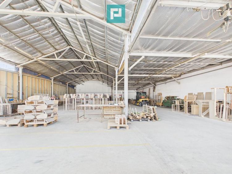 Spațiu industrial, de 600 mp, în Poltur