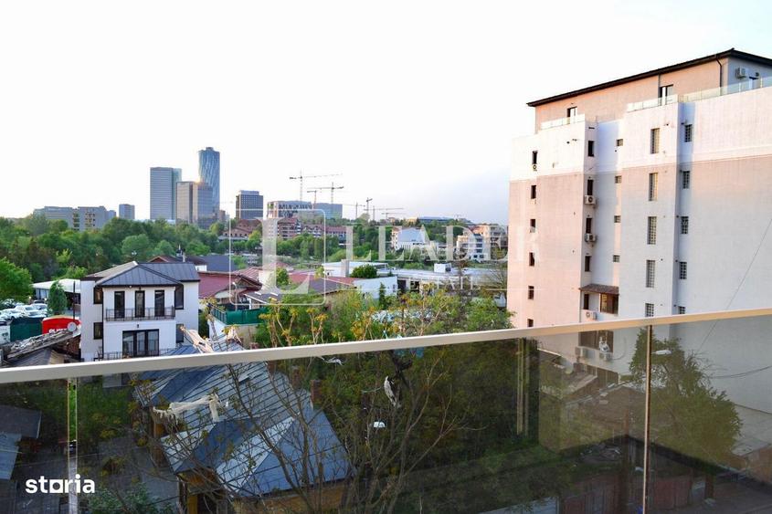 Apartament cu 3 camere, mobilat în Tei