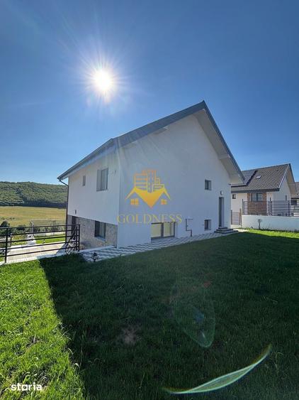 Casă cu 4 camere cu Teren 500 Mp în Baciu