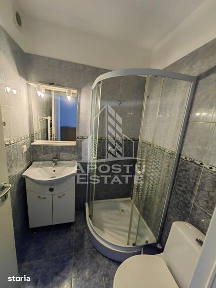 Casă cu 4 camere cu Teren 150 Mp în Dumbrăvița