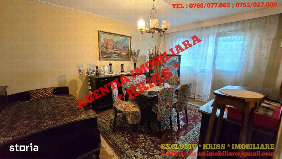 Apartament cu 4 camere decomandat în Negru Vodă