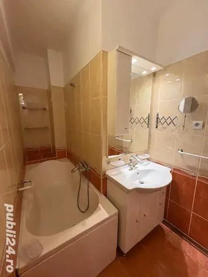 Apartament cu 3 camere decomandat în Malul Mureșului