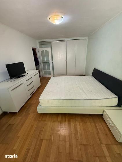 Apartament cu 3 camere decomandat în Babadag