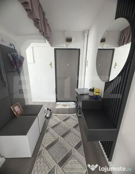 Apartament cu 2 camere semidecomandat, mobilat în Micro 11